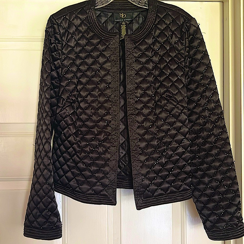 🔴Sandra Darren ElegantCapitone QuiltedBlack with beadsEvening Jacket.Piping S:S